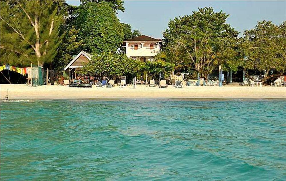 Secret Cabins At Firefly Beach Cottage Negril Exterior foto