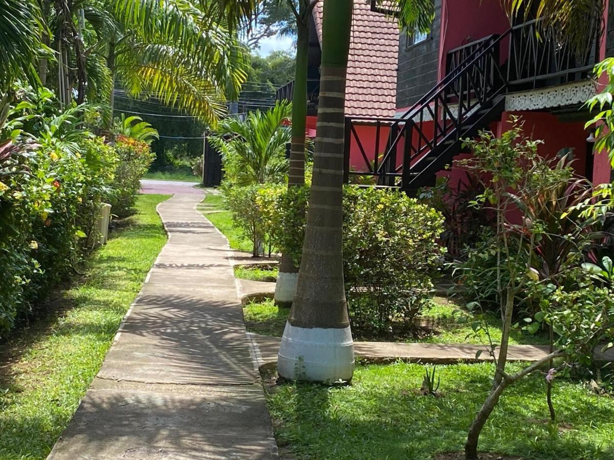 Secret Cabins At Firefly Beach Cottage Negril Exterior foto